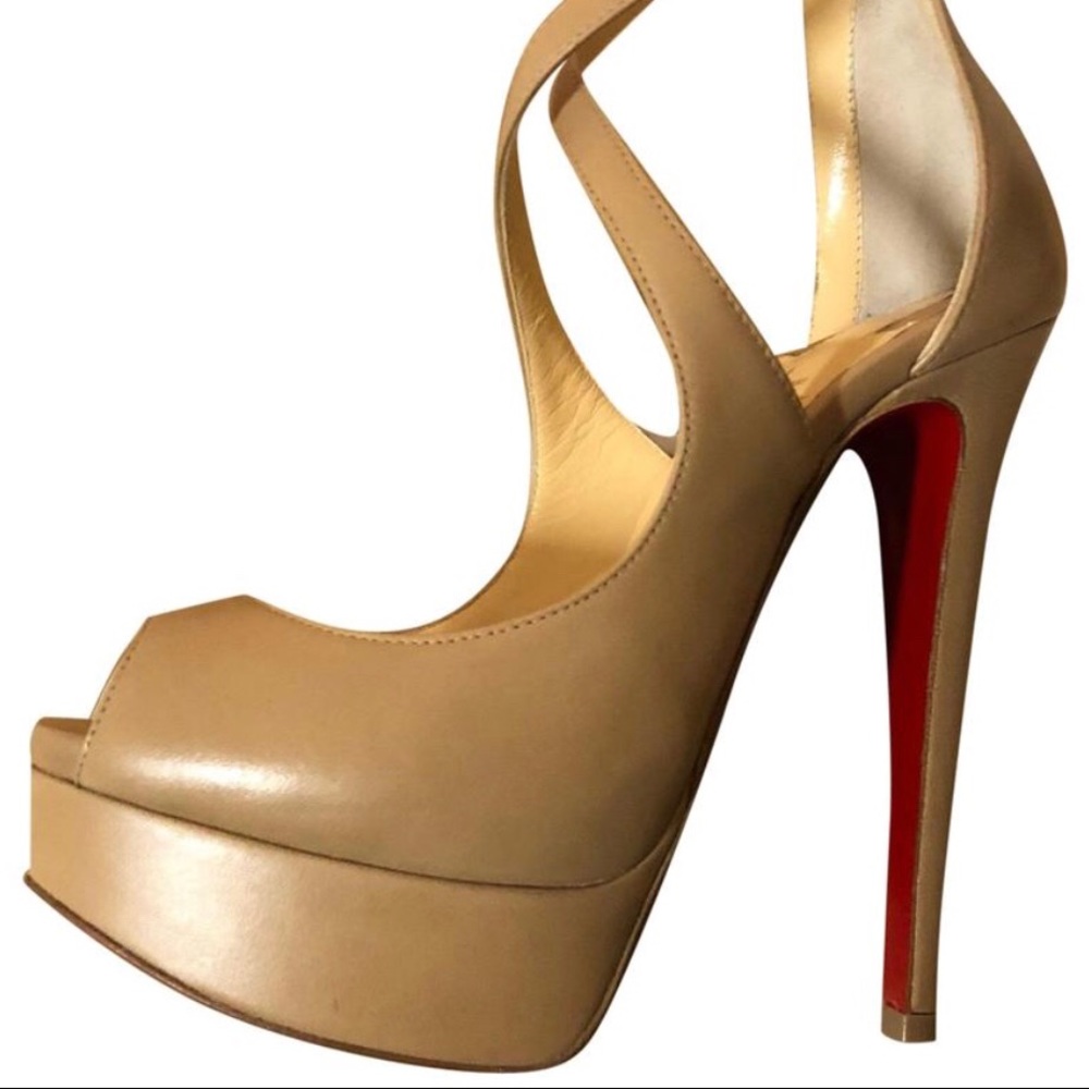 Sold out worn twice red bottoms authentic!!